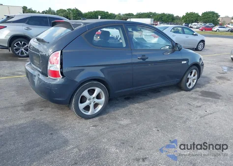 2010 Hyundai Accent Se z USA, uszkodzony, nr VIN KMHCN3AC1AU172732